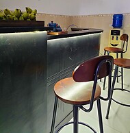 Frontier Hostel & Tours