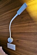 Frontier Hostel & Tours