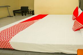 OYO 93136 Hotel Santo Djaya 2