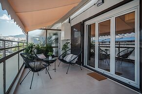 Modern Apartment with Acropolis view