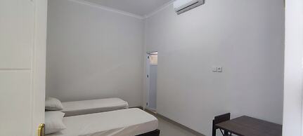 OYO 93143 Mega Raudhah Syariah