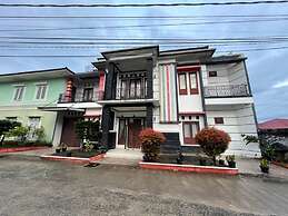 OYO 93143 Mega Raudhah Syariah