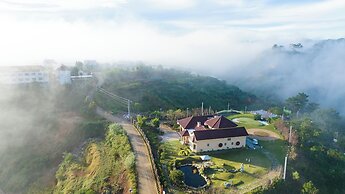 Four Spring Villas And Golfs Da Lat