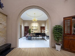 Four Spring Villas And Golfs Da Lat