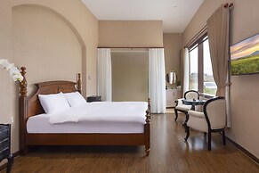 Four Spring Villas And Golfs Da Lat