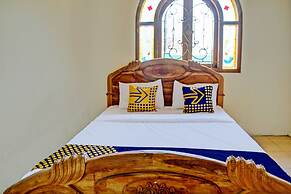 SPOT ON 93144 Homestay H. Syarif Syariah - Bandar Gresik 2