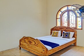 SPOT ON 93144 Homestay H. Syarif Syariah - Bandar Gresik 2