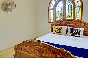 SPOT ON 93144 Homestay H. Syarif Syariah - Bandar Gresik 2