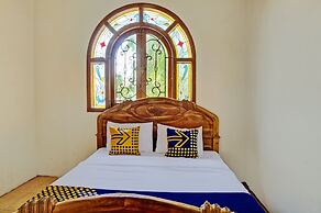 SPOT ON 93144 Homestay H. Syarif Syariah - Bandar Gresik 2