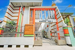 SPOT ON 93149 Karman's Sari 1 Homestay Syariah