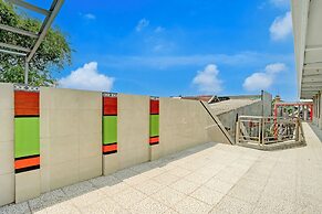 SPOT ON 93149 Karman's Sari 1 Homestay Syariah