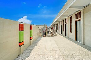 SPOT ON 93149 Karman's Sari 1 Homestay Syariah