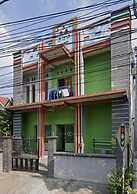 OYO Life 93147 Rumah Kos Shilah Habib Syariah