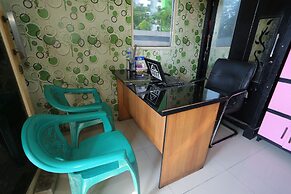 Collection O 93142 Lion Rooms