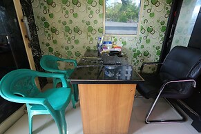 Collection O 93142 Lion Rooms