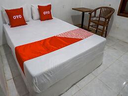 OYO 93161 Nurul Hikmah Homestay Syariah & Sport Center