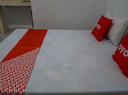 OYO 93161 Nurul Hikmah Homestay Syariah & Sport Center