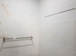 OYO 93162 Cempaka Syariah