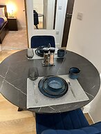 1 Bed Apartment near Old Trafford with Free car park