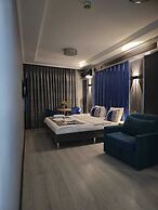 Blue Plus Hotel