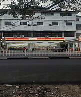 OYO 93168 Permata Ria Hotel