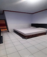 OYO 93168 Permata Ria Hotel