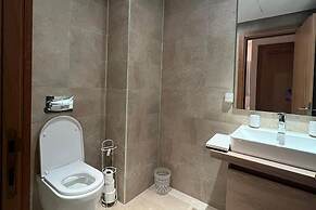 2 Bed Apartment - Balcony, Parking, Wifi