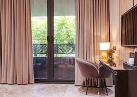 Alpine hotel and villas