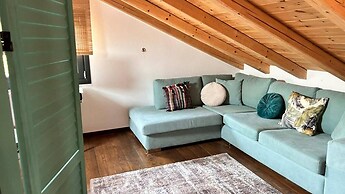 Villa With Pool in Pelekas Near the Beach
