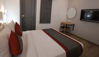 Qotel Hotel IP Residency