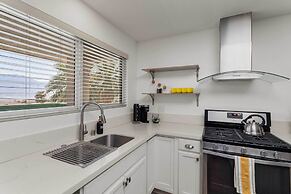 Desert Getaway w/ Pool: Near Palm Springs!