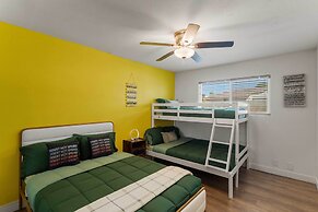 Desert Getaway w/ Pool: Near Palm Springs!