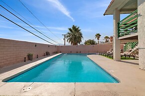 Desert Getaway w/ Pool: Near Palm Springs!
