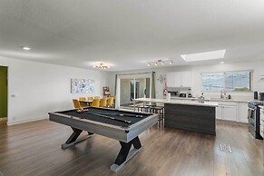 Desert Getaway w/ Pool: Near Palm Springs!