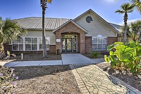 Luxurious Florida Home w/ Pool & Canal Access