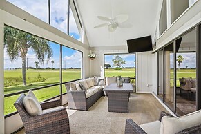 Luxurious Florida Home w/ Pool & Canal Access