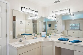 Luxurious Florida Home w/ Pool & Canal Access