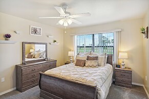 Luxurious Florida Home w/ Pool & Canal Access