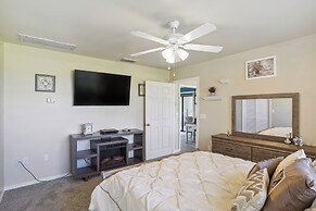 Luxurious Florida Home w/ Pool & Canal Access