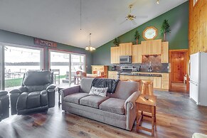 Kalkaska Retreat: Private Hot Tub, Dock, Fireplace