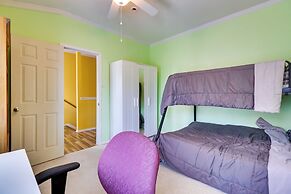 Pet-friendly Austin Area Home w/ Outdoor Oasis