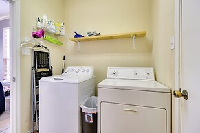 Pet-friendly Austin Area Home w/ Outdoor Oasis