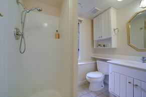 Spacious North Carolina Retreat - Patio & Fire Pit