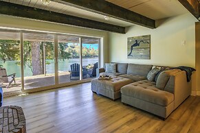 Silver Creek Vacation Rental on Mayfield Lake!