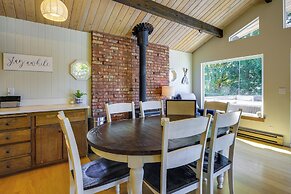 Silver Creek Vacation Rental on Mayfield Lake!