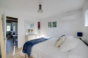 Stylish Grass Lake Retreat - Steps to Park!