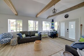 Stylish Grass Lake Retreat - Steps to Park!