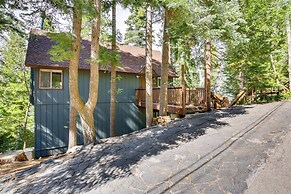 Cozy & Chic Lake Arrowhead Cabin w/ Deck!