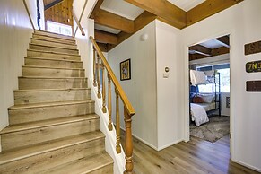 Cozy & Chic Lake Arrowhead Cabin w/ Deck!