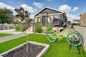 Renovated Seaside Park Cottage: Steps to Beach!